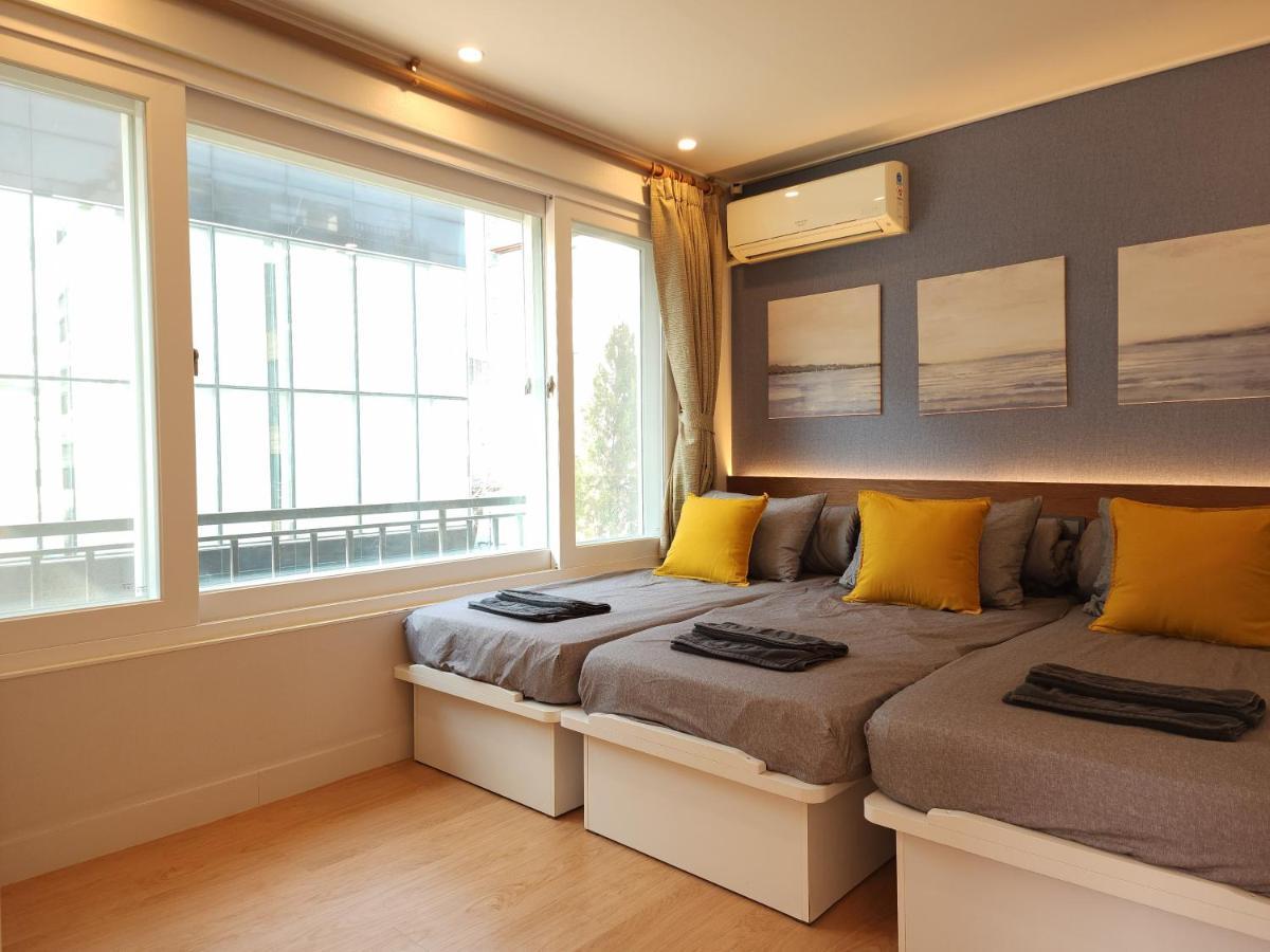 Oyo Myeongdong 5 Lodge Сеул Экстерьер фото