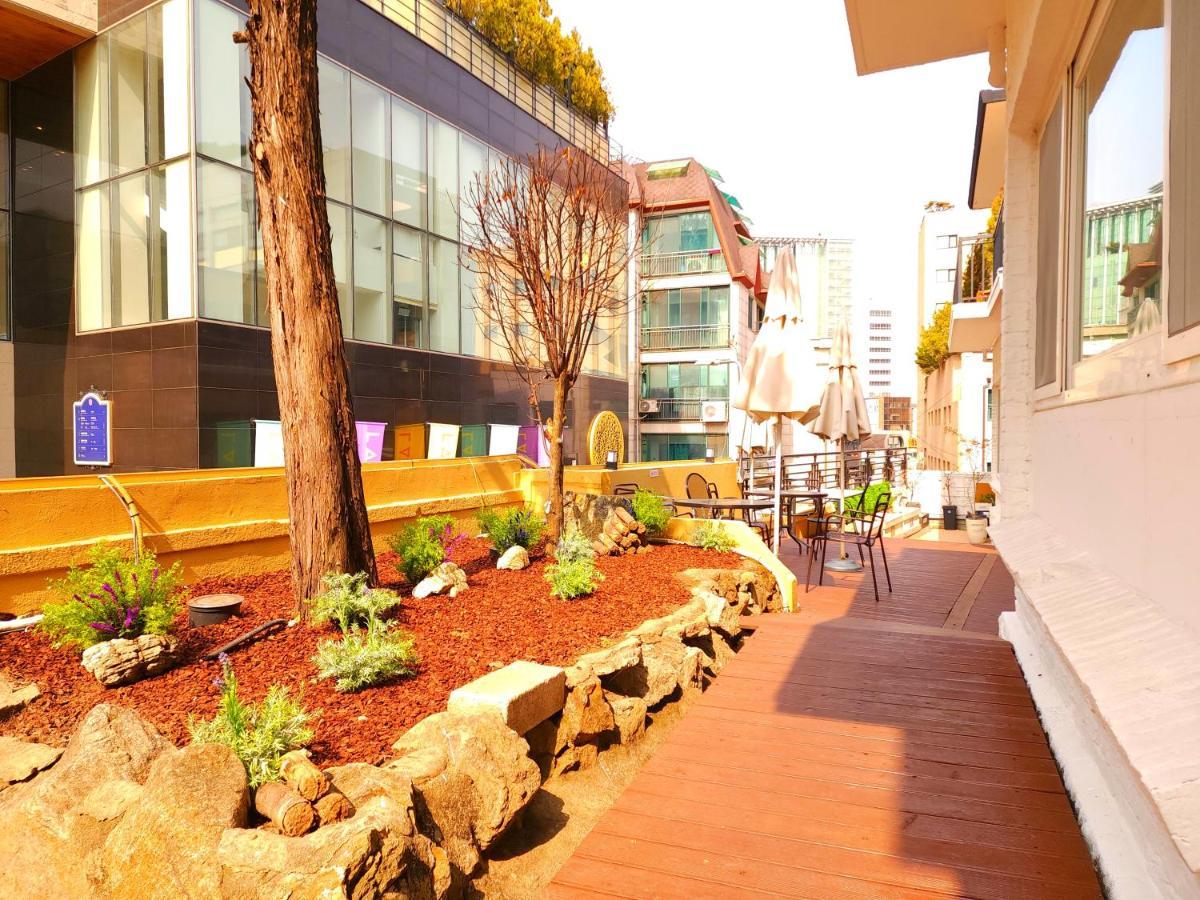 Oyo Myeongdong 5 Lodge Сеул Экстерьер фото