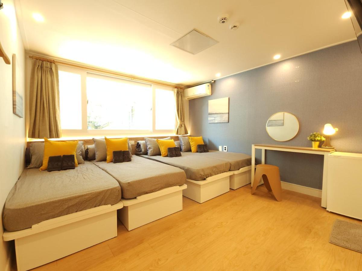 Oyo Myeongdong 5 Lodge Сеул Экстерьер фото